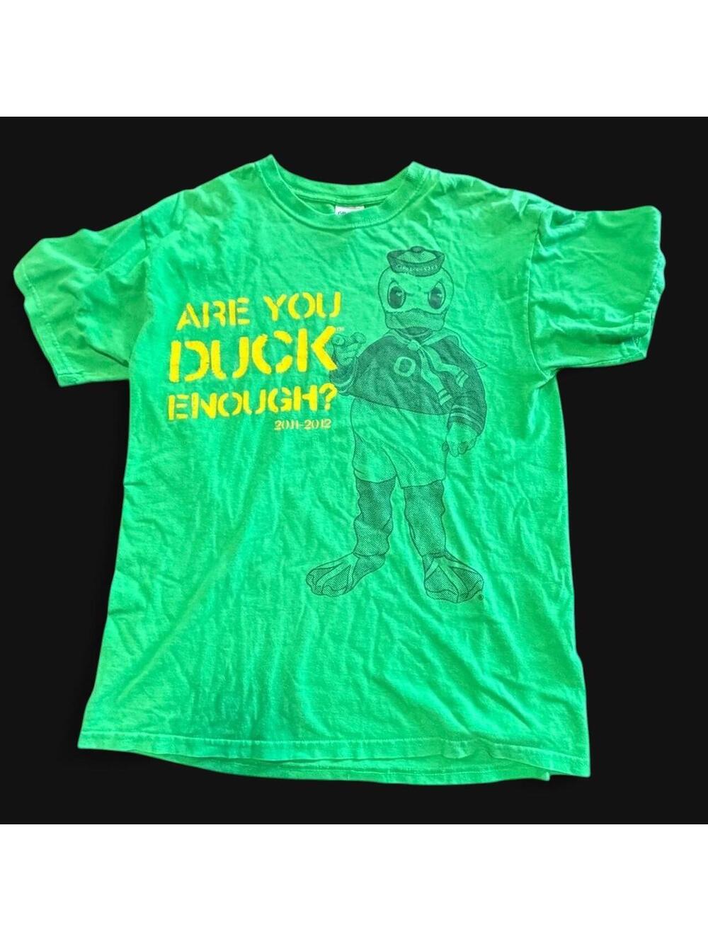 Oregon Ducks Graphic T-Shirt Mascot Tee Size Medium